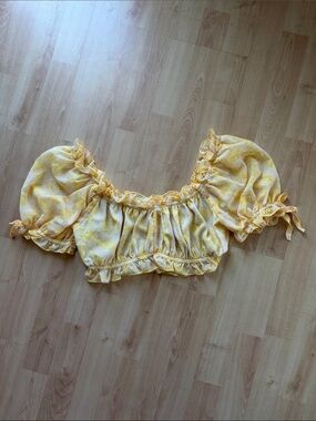 Sugar Thrillz Yellow Floral Puff-Sleeve Crop Top